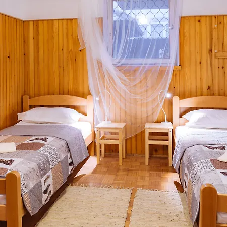 Emona 2* 류블랴나